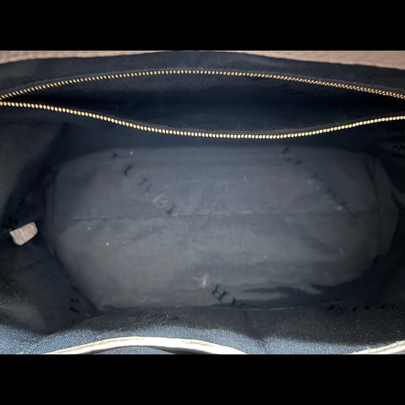 Authentic BURBERRY Dewsburry Convertible Tote Check Embossed Leather Medium Size - Picture 5 of 12